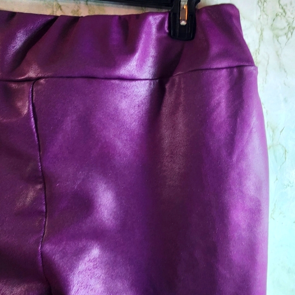 LUXE by LuLaRoe Purple Leggings - Picture 9 of 14